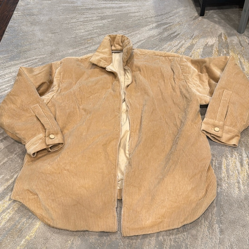 Fear of god essentials corduroy shirt jacket size S runs 2 size big read flaw